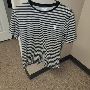Striped fallen shirt